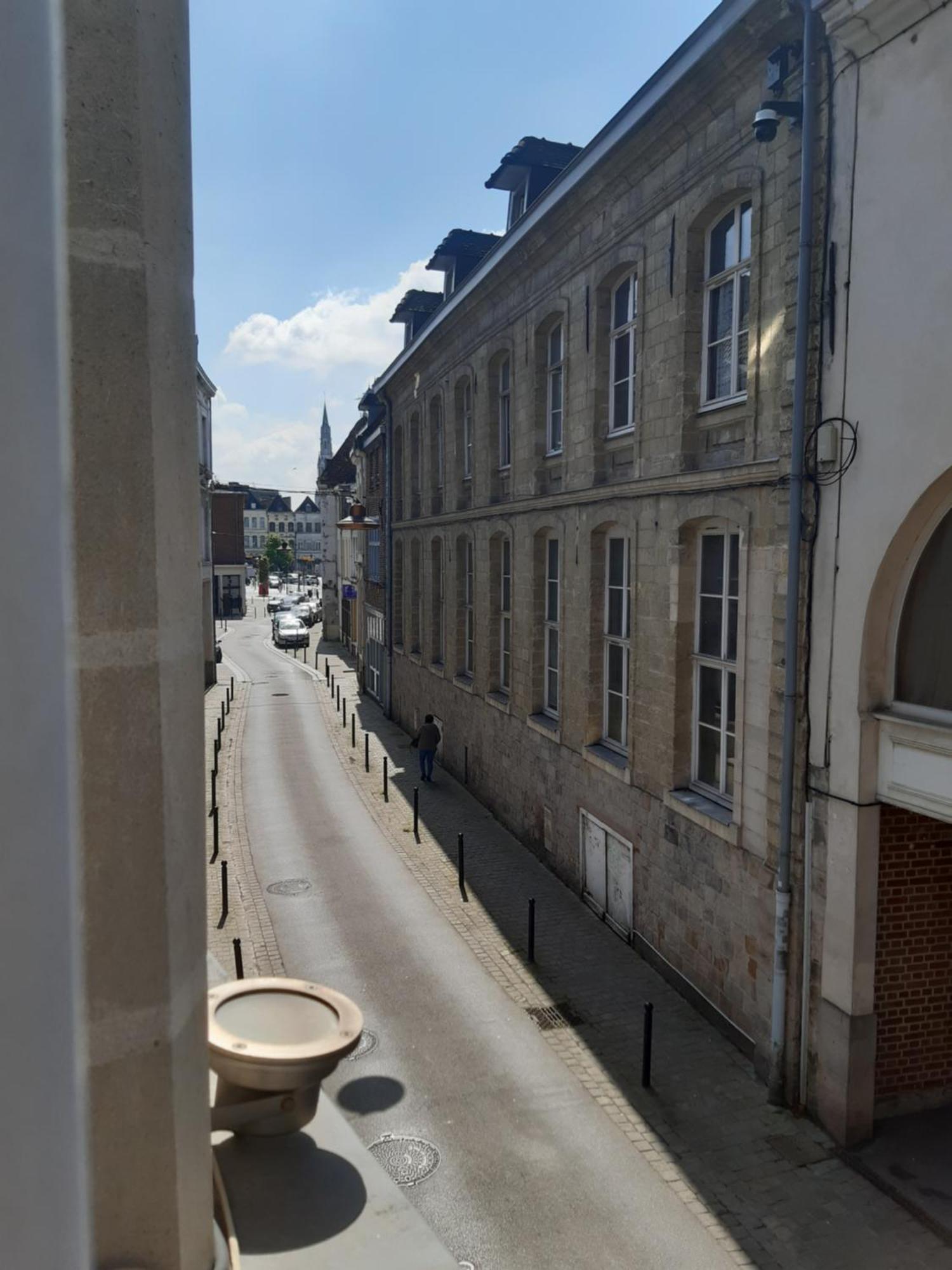 Spacieux Et Cosy Duplex Centre Historique - 2 Chambres - Transport Facile Valenciennes Exterior photo